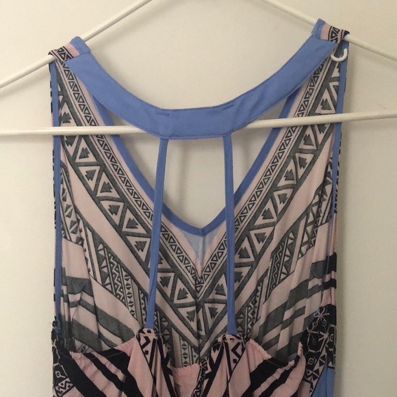 Dress - Picture 4 of 6